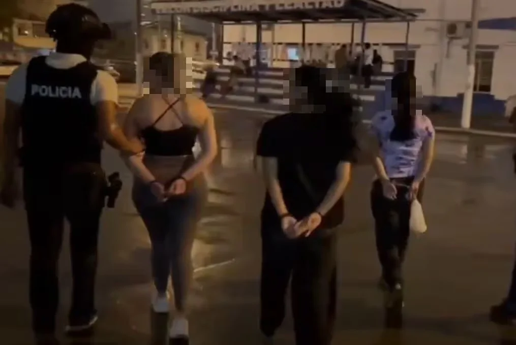 ‘Influencer’ detenida en Machala por presunta extorsión a comerciante: investigación revela cómo se coordinó el cobro de $6.000