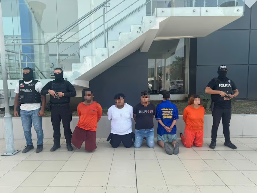 Imagen destacada: Cinco detenidos por extorsión con explosivos en el sur de Guayaquil