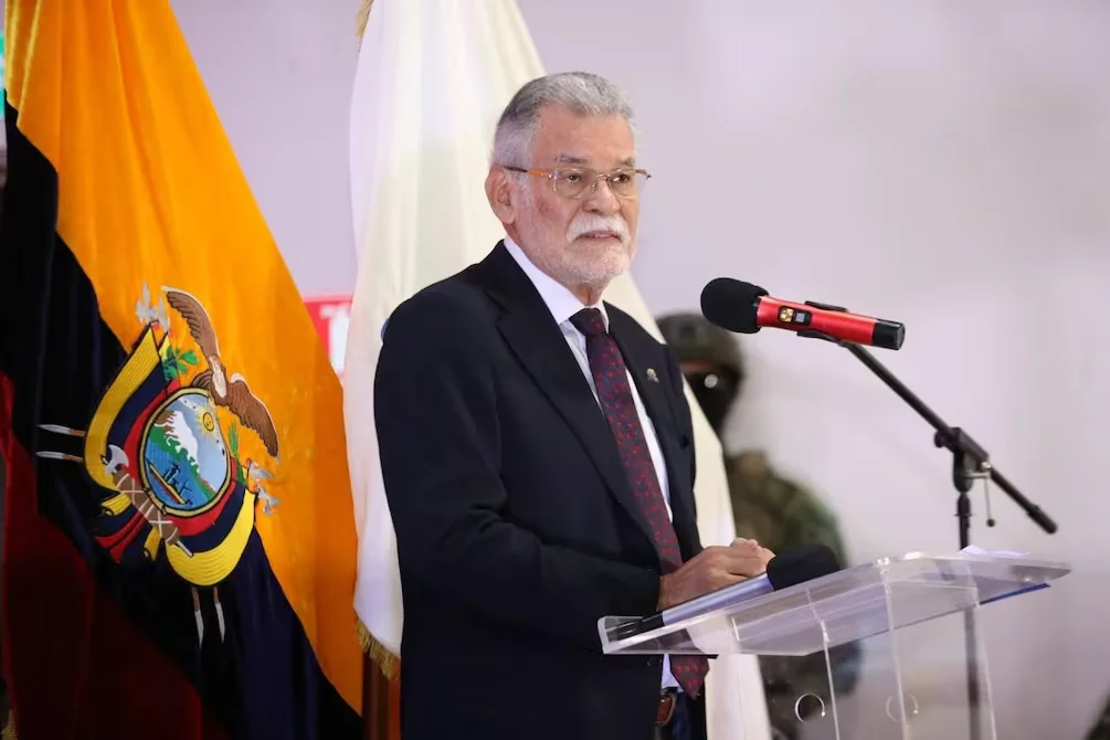 Imagen destacada: Enrique Pita defiende adelanto de elecciones por impacto invernal en Ecuador