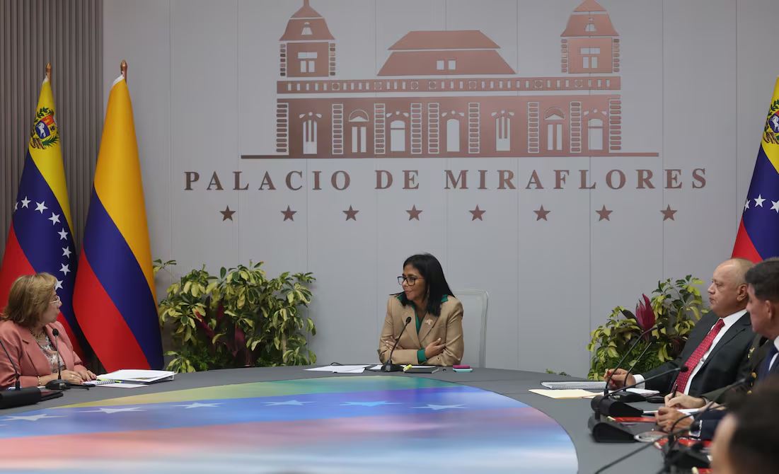 Golpe de timón en Venezuela: Delcy Rodríguez acelera cambios clave en el gabinete
