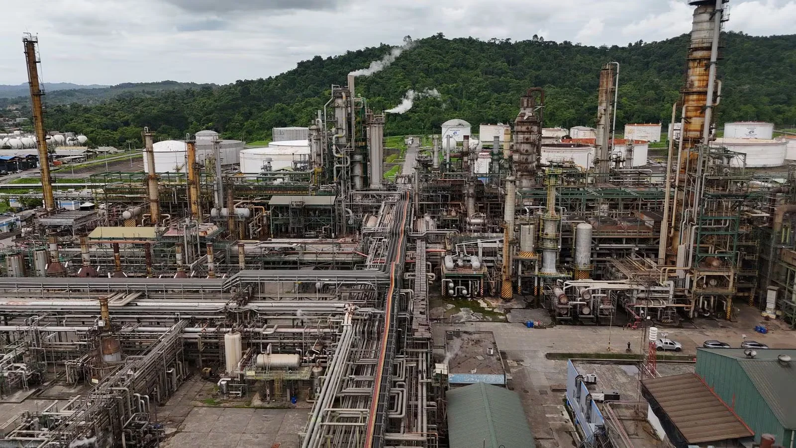 Imagen destacada: Refinería de Esmeraldas vuelve a ser declarada en emergencia tras incendio