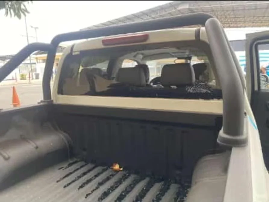 Dos funcionarios municipales detenidos por extracción ilegal de combustible en Guayaquil