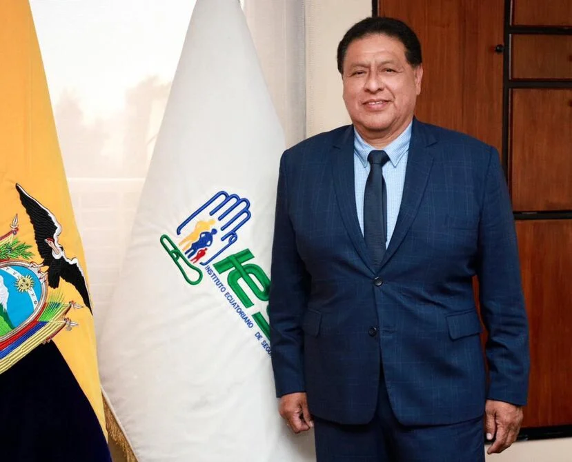 Daniel Noboa dispone cambios en ministerios de Salud y Energía en Ecuador