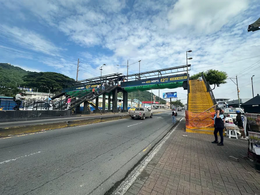Nueve pasos peatonales renovados impulsan la seguridad vial en Guayaquil