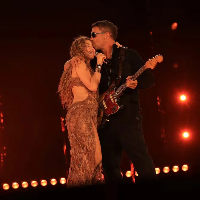 ¿Romance entre Alejandro Sanz y Shakira? El cantante español aclara la verdad sobre su “química”