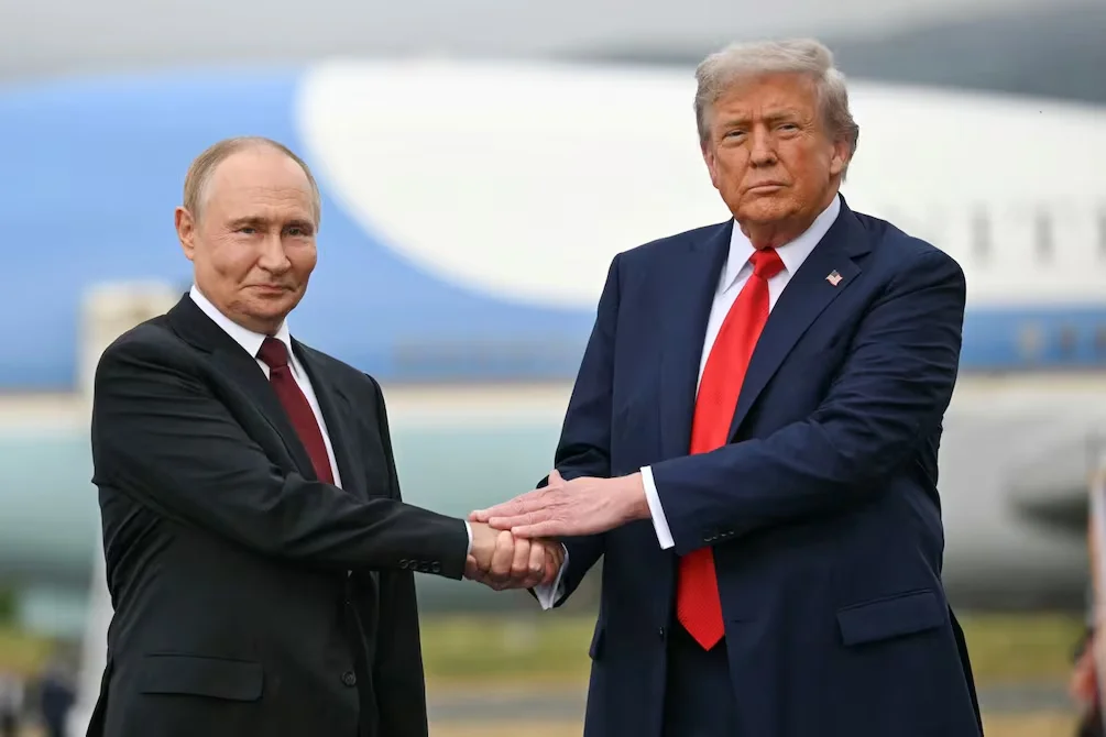 Donald Trump y Vladimir Putin hablan por una hora: temas clave de la conversación