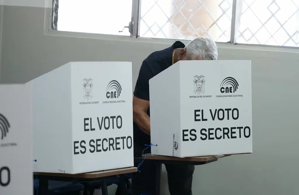Imagen destacada: Referéndum para eliminar funciones del CPCCS podría coincidir con elecciones de noviembre en Ecuador