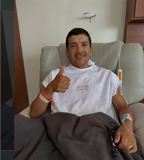 Imagen destacada: Richard Carapaz fue operado tras afectación perineal en Quito