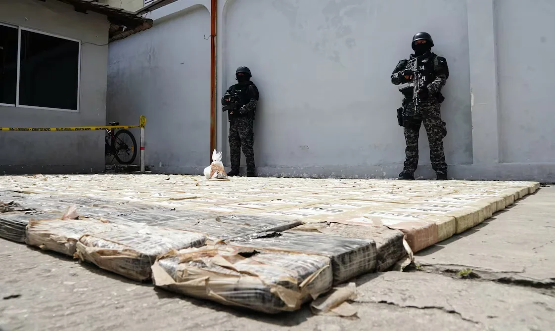 Droga valorada en más de 20 millones fue encontrada bajo tierra en Tarifa, Samborondón