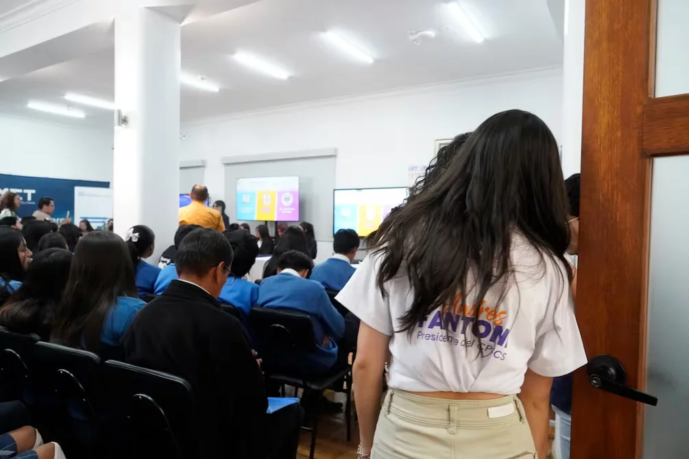 Funcionarios de confianza del CNE integran comisión que definirá candidaturas al CPCCS