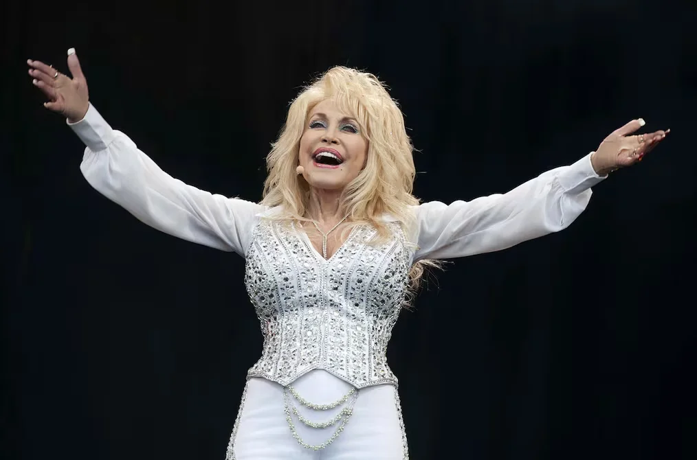 Dolly Parton cancela nuevamente su residencia en Las Vegas por motivos de salud