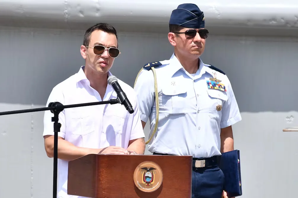 Presidente Noboa incorpora el BAE Jambelí para reforzar la seguridad marítima del Ecuador