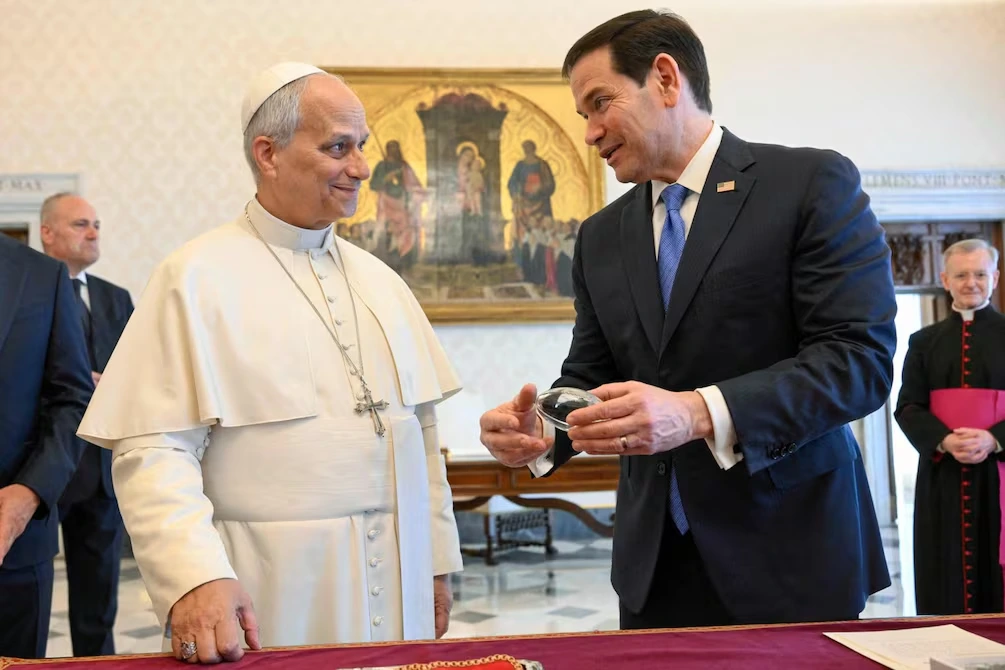 Marco Rubio visita el Vaticano para aliviar tensiones con el papa León XIV