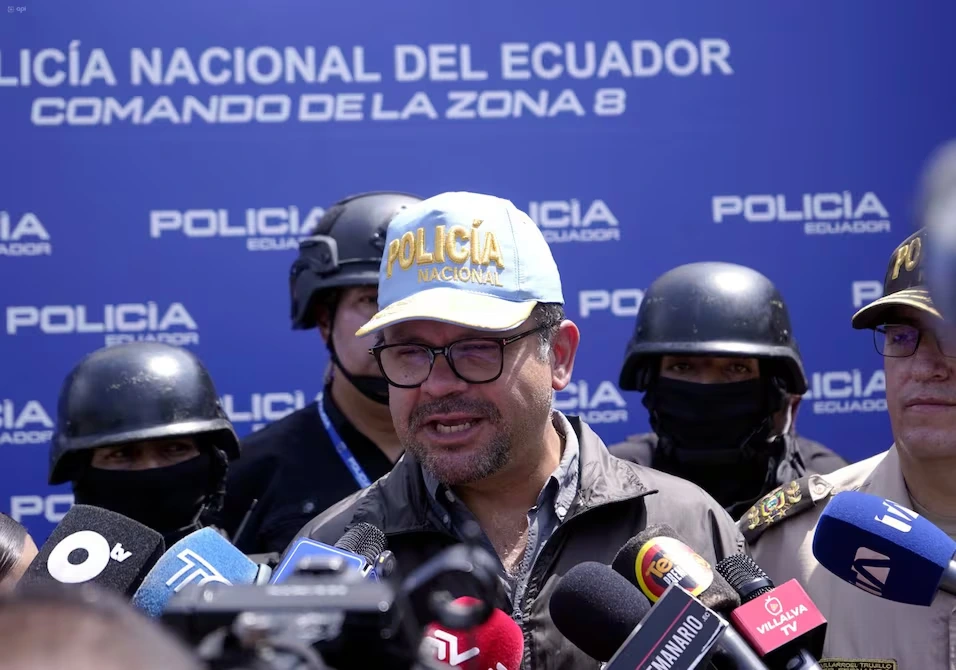 Delitos comunes bajan más del 40 % en Ecuador: operativos, detenciones y resultados en seguridad