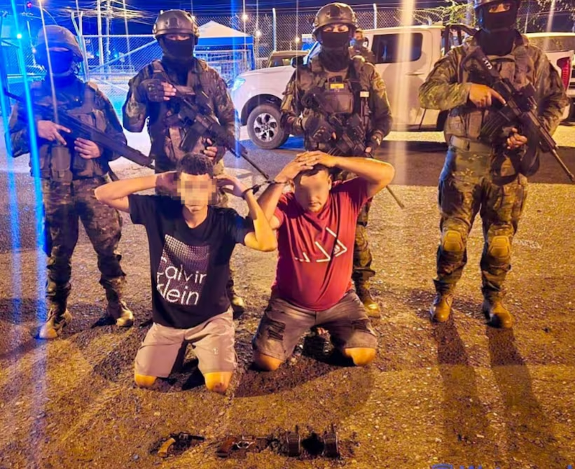 Alias “Orejas” y “Pajarito” fueron aprehendidos en operativo militar en Los Ríos