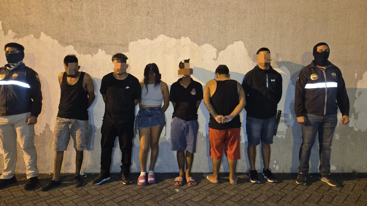 Capturan a presuntos extorsionadores que exigían hasta $ 5.000 a comerciantes en la Juan Montalvo de Guayaquil