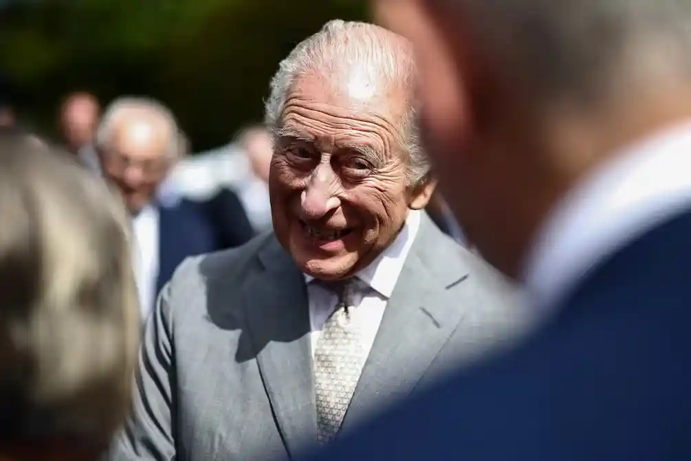 Una emisora británica anuncia por error la muerte de Carlos III: el incidente que generó confusión internacional