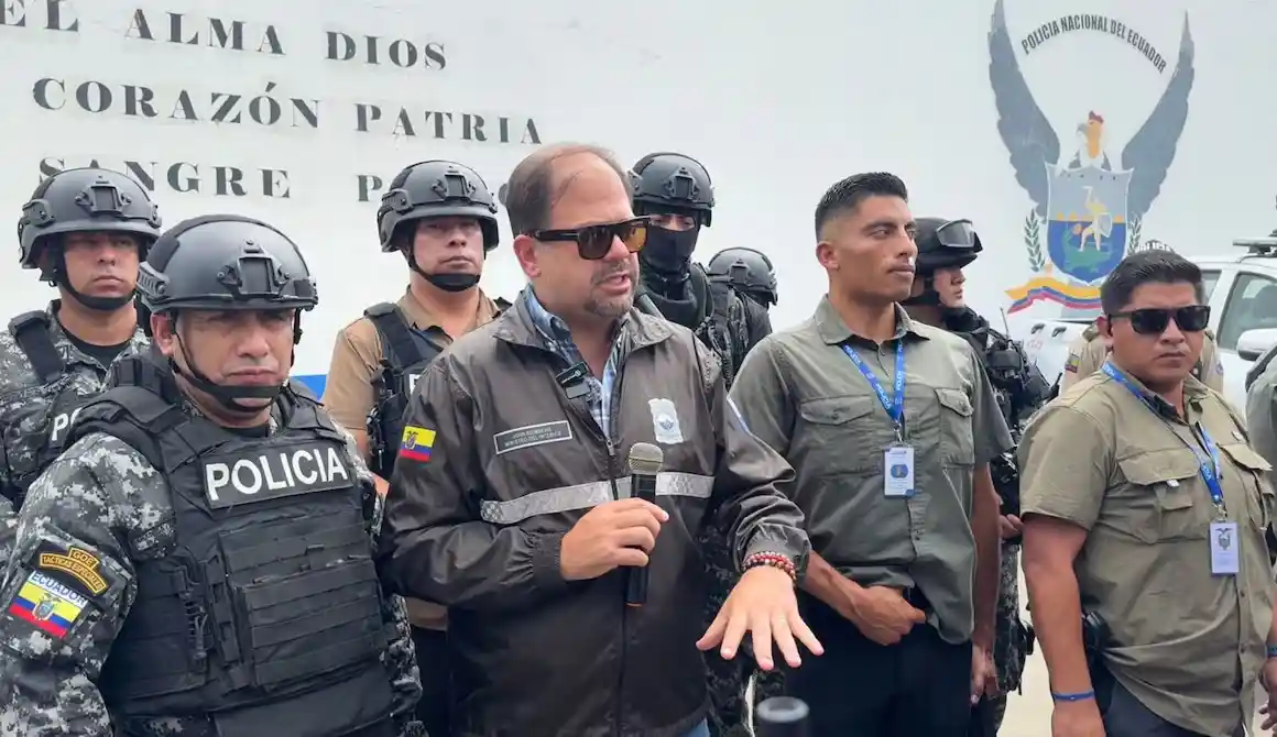 Así operaba la red de tráfico de armas y explosivos desmantelada en Ecuador y Perú