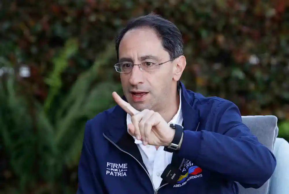 ¿Quién es José Manuel Restrepo, el nuevo vicepresidente de Colombia?