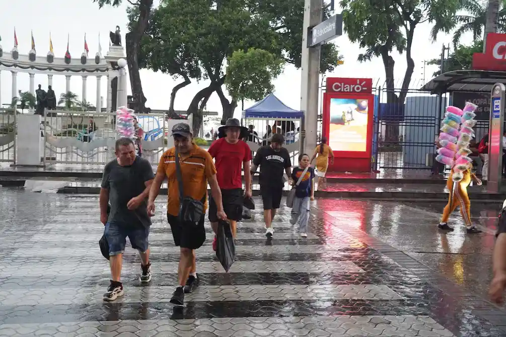¿Hasta cuándo seguirán las lluvias en Guayaquil y otras ciudades de Ecuador? Esto dice el Inamhi