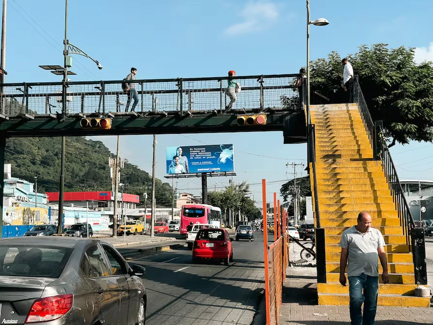 Se reabre paso elevado en la avenida Carlos Julio Arosemena, pero habrá cierres nocturnos hasta el 6 de junio