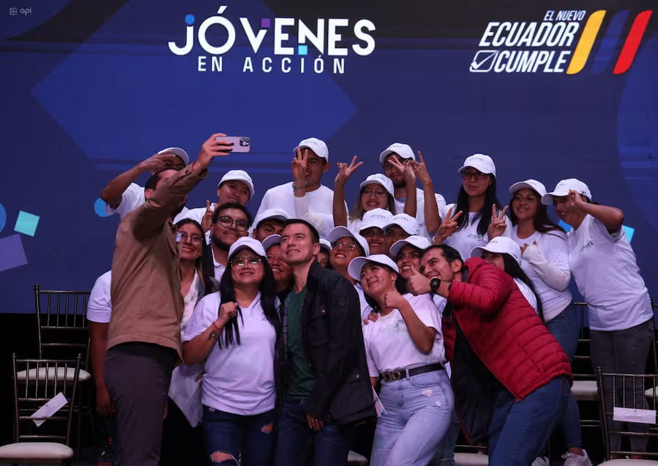 ¿Hasta cuándo se pudo inscribir a Jóvenes en Acción en el tercer periodo?