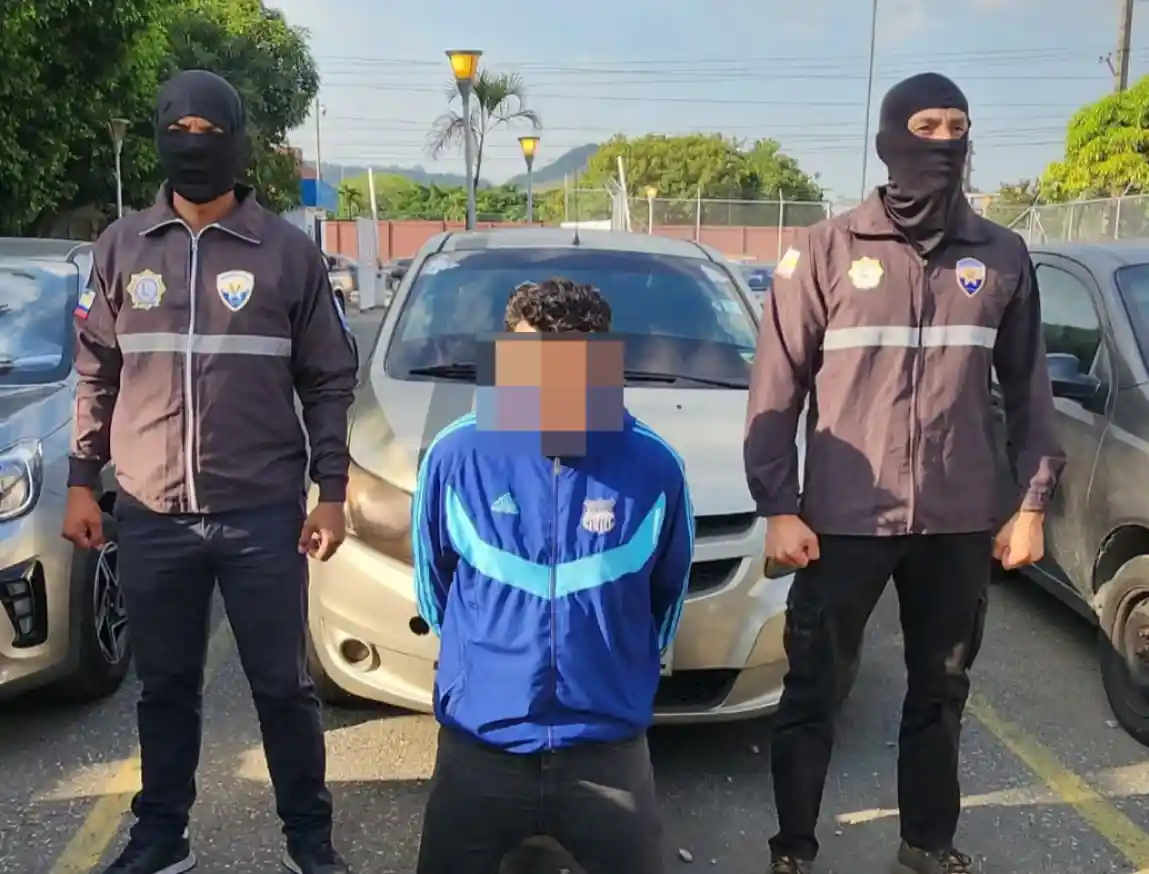Capturan a un quinto presunto implicado en intento de robo que terminó en balacera en centro comercial del sur de Guayaquil